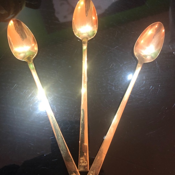 Gold spoon - Picture 1 of 1